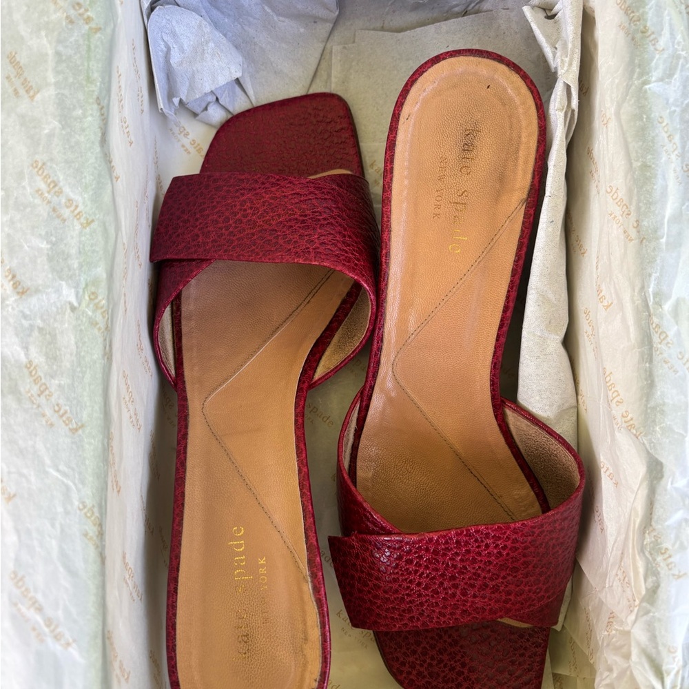 Kate Spade Reece Red/Strada Leather sandals in size 8